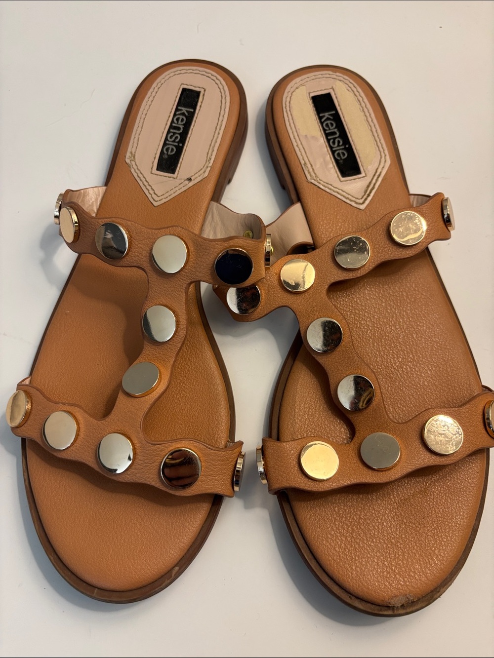Kensie Tan Slide Sandals with Gold Stud Accents 7.5B